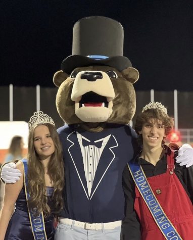 Homecoming royalty winning their crowns 