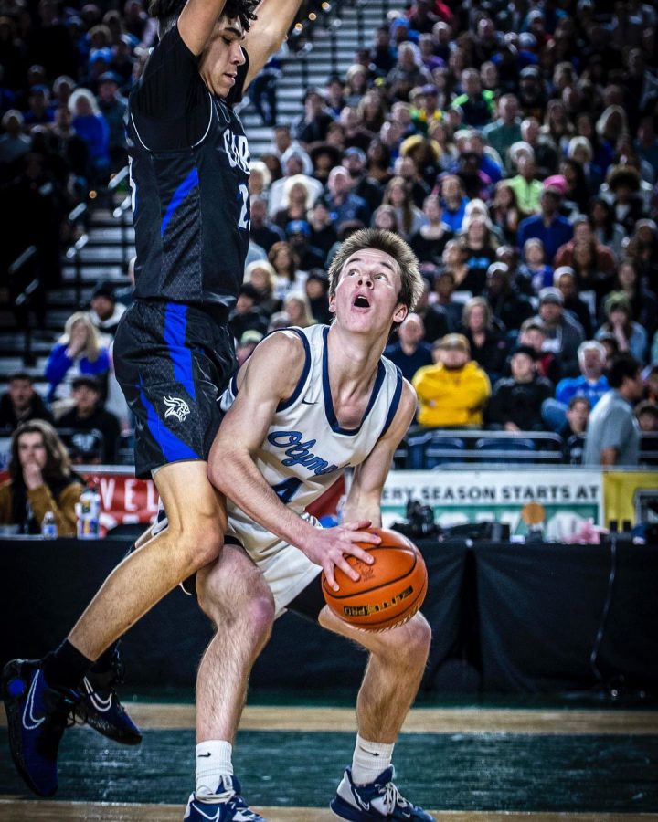 Sophomore Matt Lindblom takes on a Curtis defender.