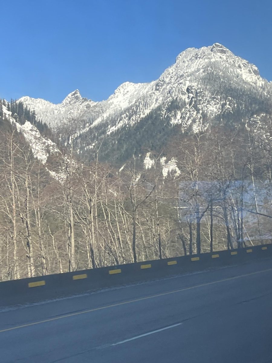 Views of the Cascades on the way to Yakima. Students on the bus are in high spirits, excited for the upcoming performance. "I think it's great that we're able to share our music with such a broad audience" says Cole Wilson, a violinist in Symphony Orchestra.